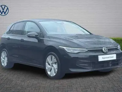 Second-hand VW Golf VIII 200 CP (147 kW) 2025