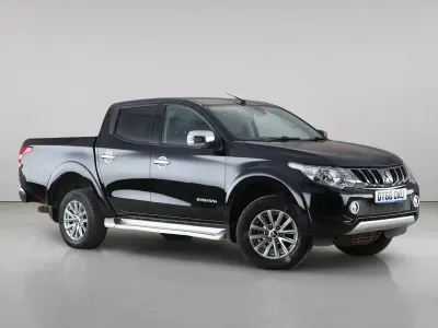 Used Mitsubishi L200 2017 Black Pickup