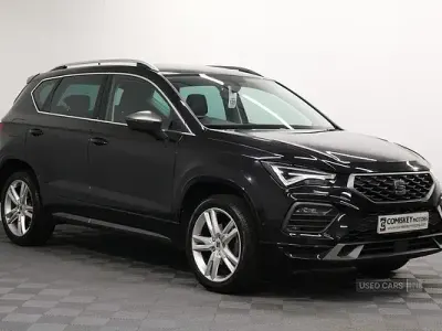 Käytetty Seat Ateca FR 150 HP (110 kW) 2023 Musta Katumaasturi