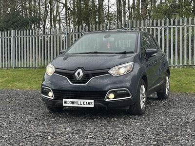 Second-hand Renault Captur Expression+ 90 CP (66 kW) 2014 Albastru SUV