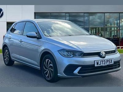 Used VW Polo Life 95 HP (69 kW) 2023 Reflex silver metallic Hatchback