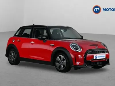 Used Mini Cooper S Classic 178 HP (130 kW) 2022 Red Hatchback