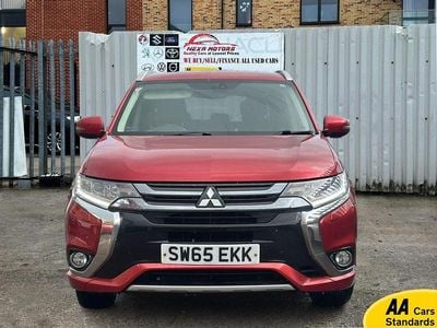 Used Mitsubishi Outlander P-HEV 200 HP (147 kW) 2015 Red SUV