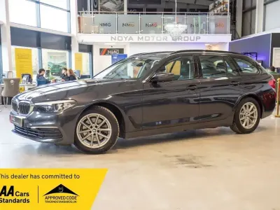 Begagnad BMW 520 Comfort Edition 190 HK (139 kW) 2019 Grå Kombi