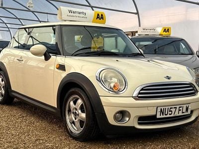 White Used 2007 Mini ONE Hatch Hatchback | £2,490 (Fair price)