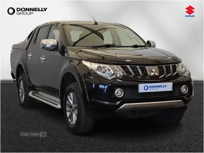 Begagnad Mitsubishi L200