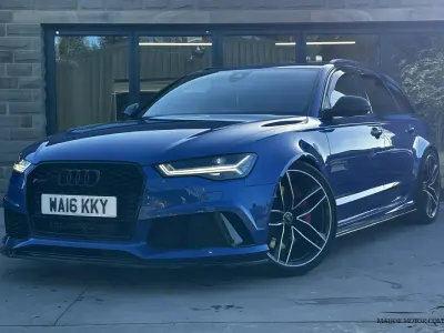 Begagnad Audi RS6 Design 560 HK (411 kW) 2016 Blå Kombi