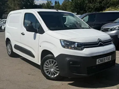 Used Citroën Berlingo 75 HP (55 kW) 2019 White MPV