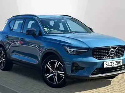Używany Volvo XC40 Plus 161 KM (118 kW) 2024 SUV