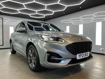 Używany Ford Kuga ST-Line 120 KM (88 kW) 2021 Srebrny SUV
