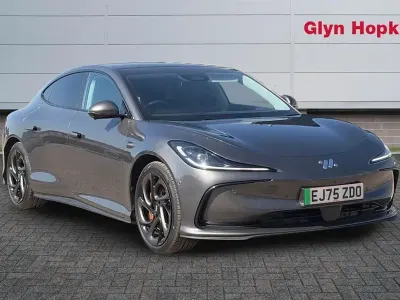 Begagnad MG IM5 Performance 553 kW (752 HK) 2025 Halvkombi