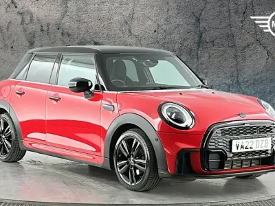 Used Mini Cooper Hatch 134 HP (98 kW) 2022 Red Hatchback