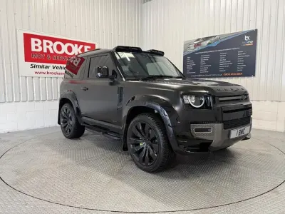 Used Land Rover Defender Dynamic 250 HP (183 kW) 2021 Black SUV