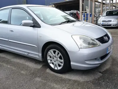 Used Honda Civic SE 90 HP (66 kW) 2004 Silver Hatchback