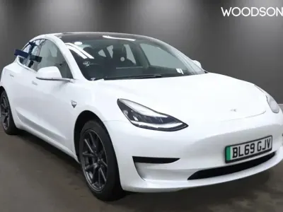 Used Tesla Model 3 Standard Range Plus 239 kW (325 HP) 2019 Sedan