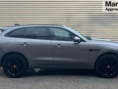 Usado Jaguar F-Pace Chequered Flag 180 HP (132 kW) 2019 Cinzento SUV