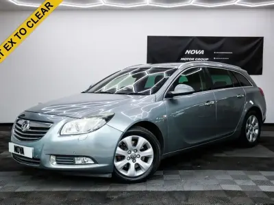 Used Vauxhall Insignia Elite 160 HP (117 kW) 2012 Silver Estate