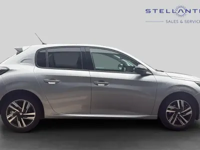 Used Peugeot 208 Allure+ 99 HP (72 kW) 2023 Grey Hatchback