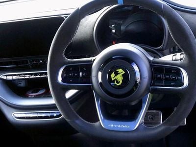 Used Abarth 500e Turismo 114 kW (155 HP) 2024 Green Hatchback