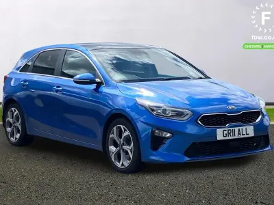 Usado Kia Ceed First Edition 140 CV (102 kW) 2019 Azul Utilitario