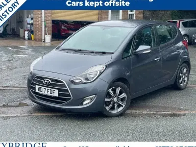 Used Hyundai ix20 SE 90 HP (66 kW) 2017 Grey Hatchback