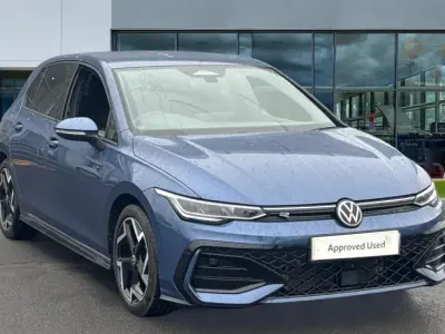 Used VW Golf VIII R-line 150 HP (110 kW) 2025 Anemone blue