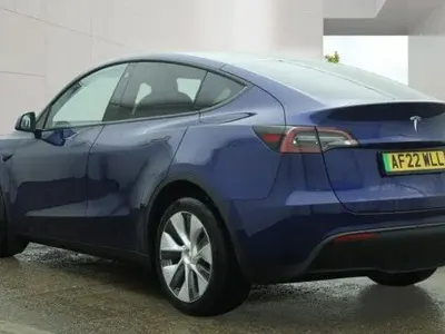 Used Tesla Model Y 282 kW (384 HP) 2022 Blue SUV