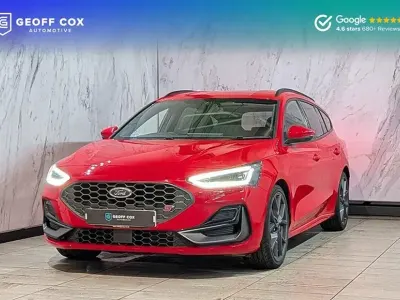 Used Ford Focus ST 280 HP (205 kW) 2023 Red Estate