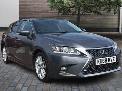 Lexus CT200h