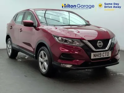 Used Nissan Qashqai Acenta Premium 2019 Red SUV