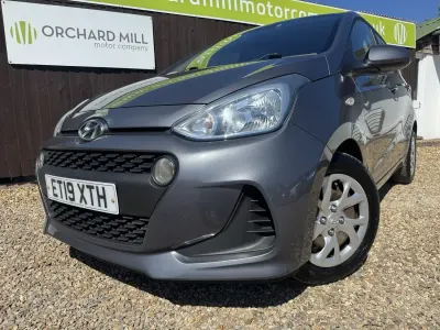 Usado Hyundai i10 SE 66 HP (48 kW) 2019 Cinzento Citadino