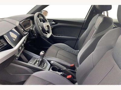 Used Audi A1 Black Edition 116 HP (85 kW) 2024 White SUV