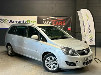 Second-hand Vauxhall Zafira Design Edition 115 CP (84 kW) 2012 Argintiu Monovolum