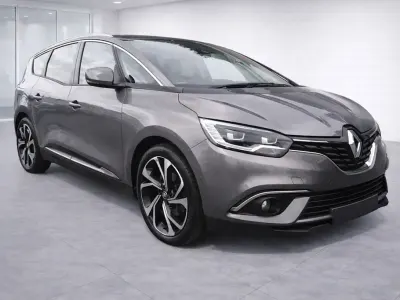 Usado Renault Grand Scénic IV Signature 160 HP (117 kW) 2017 Cinzento Monovolume