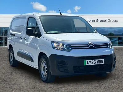 Used Citroën e-Berlingo 100 kW (136 HP) 2025 White MPV