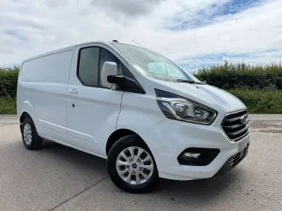 Used Ford Transit Custom Limited 130 HP (95 kW) 2021 White Van