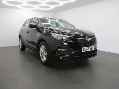 Used Vauxhall Grandland X 131 HP (96 kW) 2018 Black SUV