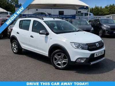 Used Dacia Sandero Lauréate 2017 White Hatchback