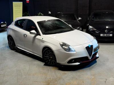 Used Alfa Romeo Giulietta Veloce 240 HP (176 kW) 2016 White Hatchback