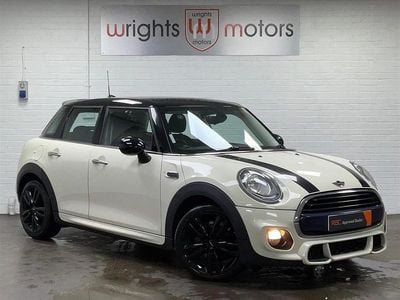 Used Mini Cooper Hatch 2017 White Hatchback