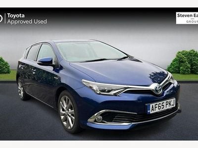 Used Toyota Auris Hybrid 136 HP (100 kW) 2016 Hatchback