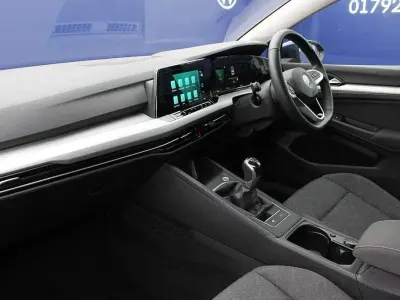 Używany VW Golf VII Life 150 KM (110 kW) 2021 Niebieski Hatchback