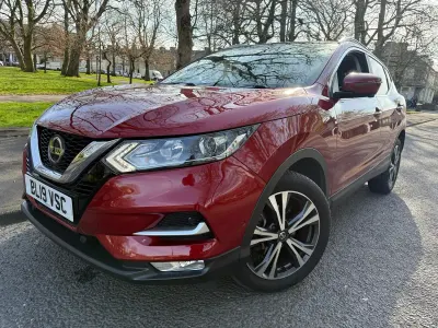 Used Nissan Qashqai N-Connecta 140 HP (102 kW) 2019 Red SUV