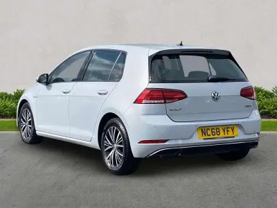 Used VW Golf VII SE 130 HP (95 kW) 2019 Silver Hatchback