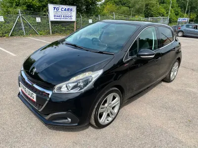 Used Peugeot 208 GT-line 120 HP (88 kW) 2016 Black Hatchback