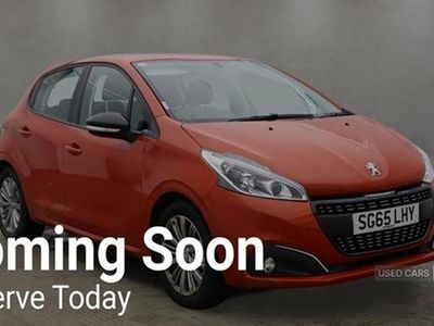Gebraucht Peugeot 208 Active 82 PS (60 kW) 2015 Orange Kleinwagen