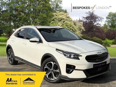 Usado Kia XCeed 139 HP (102 kW) 2022 Branco SUV