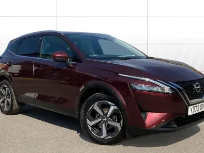 Used Nissan Qashqai N-Connecta 140 HP (102 kW) 2023 Brown SUV
