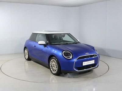 Nuevo Mini Cooper SE Hatch 158 kW (215 CV) 2025 Azul Utilitario