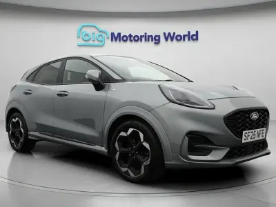 Second-hand Ford Puma ST-Line X 125 CP (91 kW) 2025 Argintiu SUV